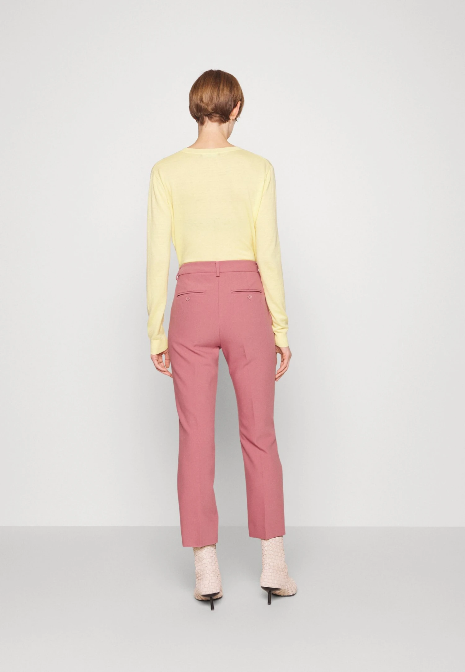 RANA - Spodnie Materiałowe - Peonia - obrazek 3