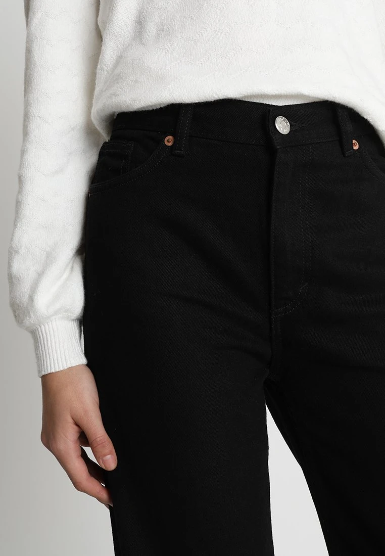 Monki Jeansy Bootcut - Black - obrazek 4