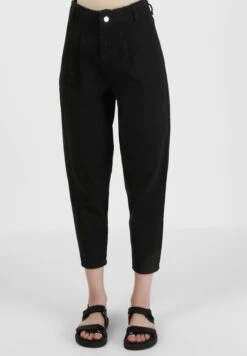BENIN - Jeansy Relaxed Fit - Black