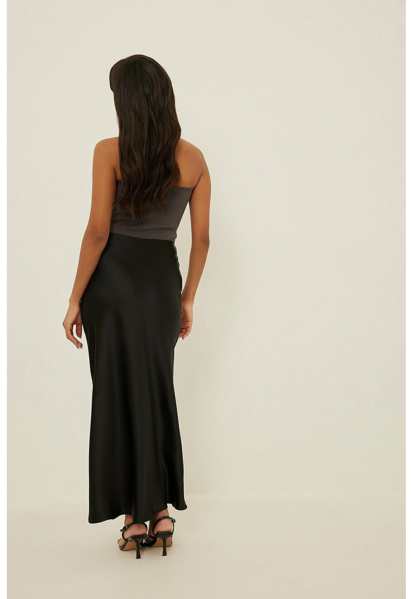 NA-KD MIDIROCK - Długa Spódnica - Black - obrazek 2