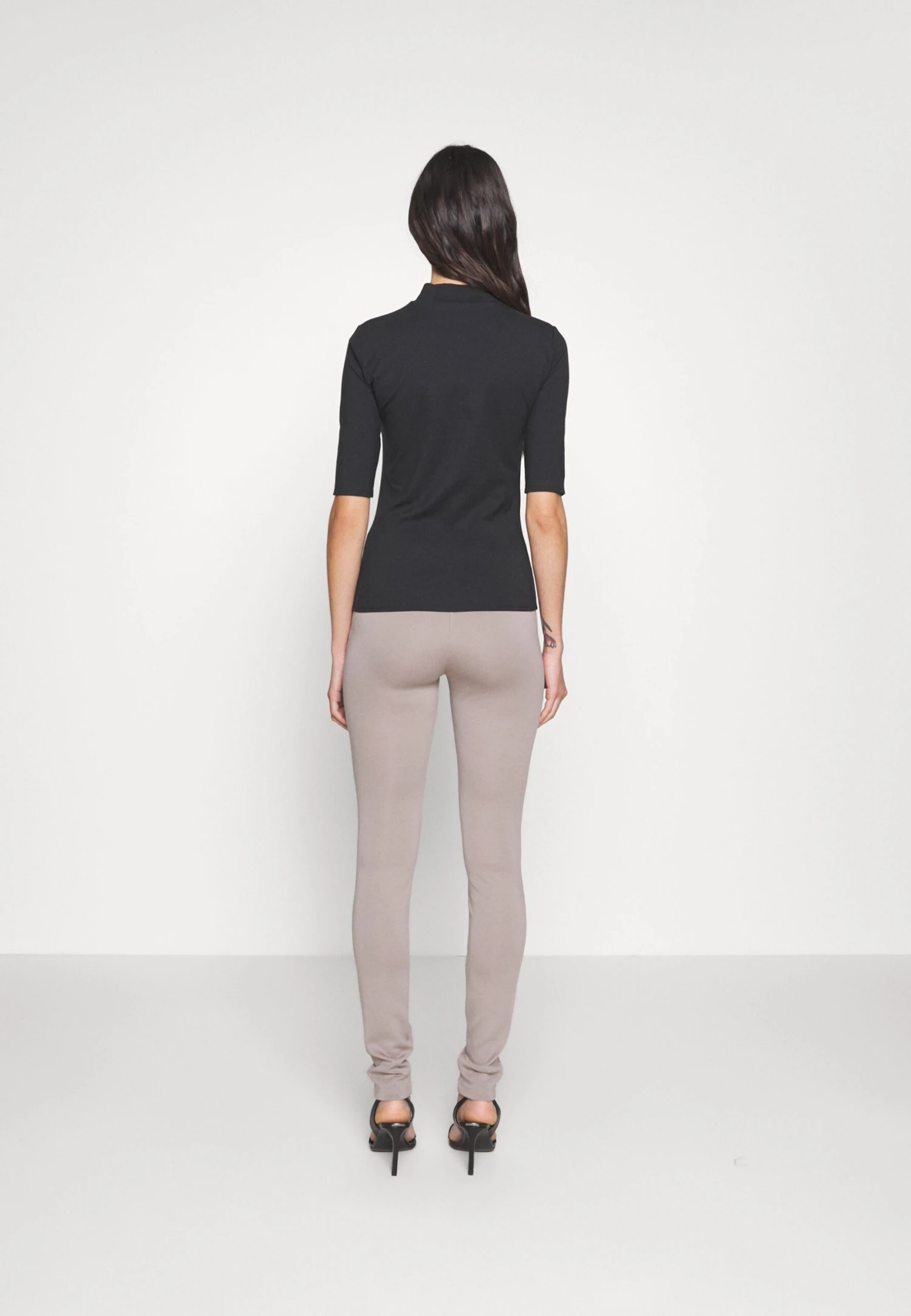 Calvin Klein TECHNICAL SPLIT - Legginsy - Cinder - obrazek 3