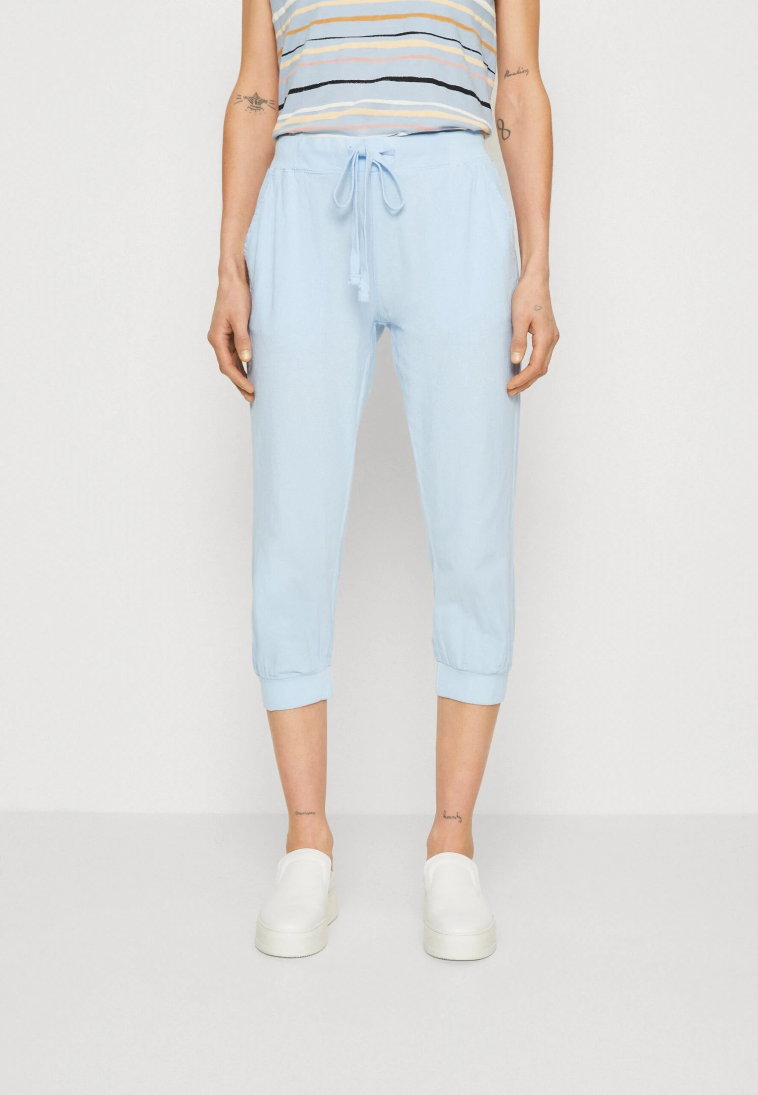 Kaffe NAYA CAPRI - Szorty - Windsurfer