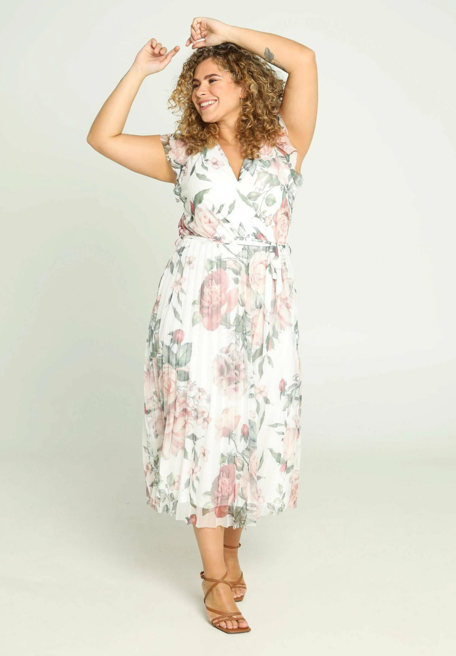 LANGES UNIFARBENES PLISSEE MIT WICKELKRAGEN - Sukienka Letnia - Beige - obrazek 5