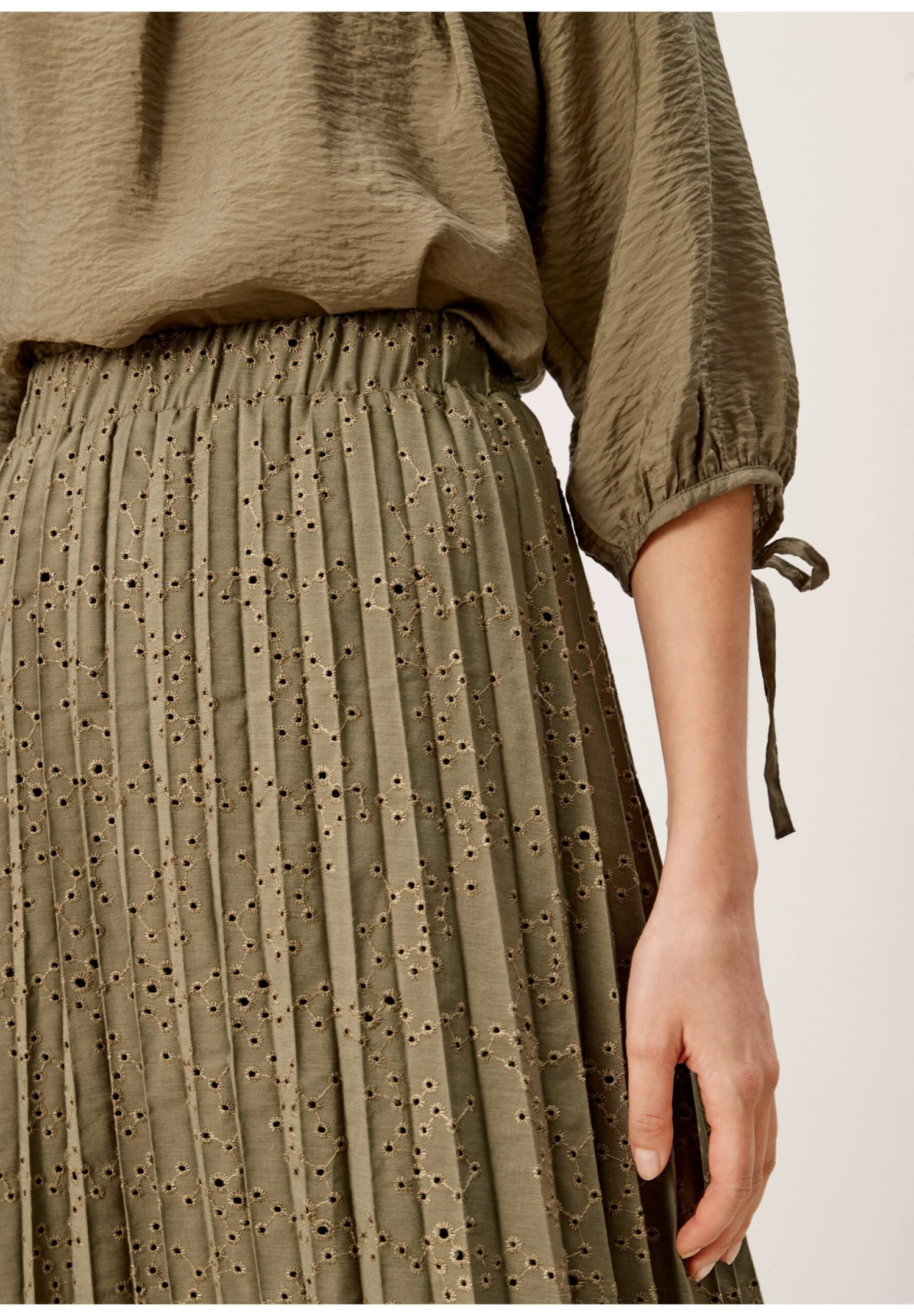 S.Oliver Spódnica Trapezowa - Dusty Olive Embroi - obrazek 3