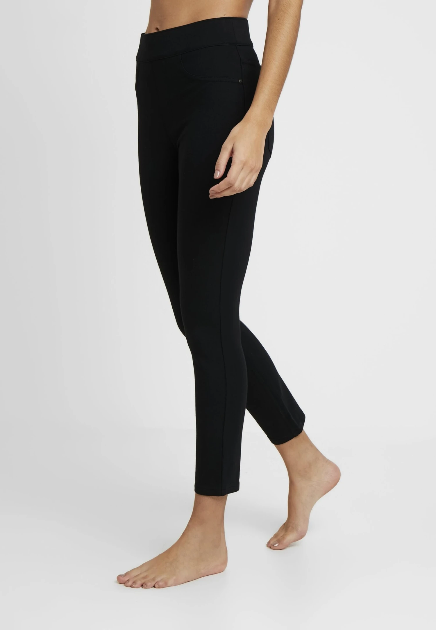 Spanx THE PERFECT BLACK PANT, ANKLE 4-POCKET - Spodnie Materiałowe - Very Black