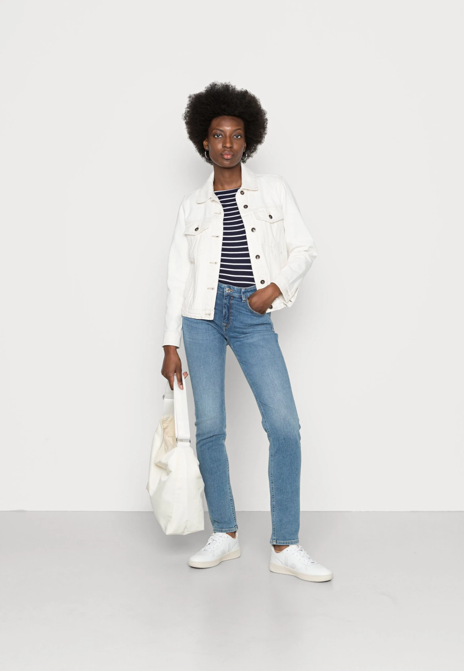 ESPRIT Jeansy Slim Fit - Blue Light Wash - obrazek 2