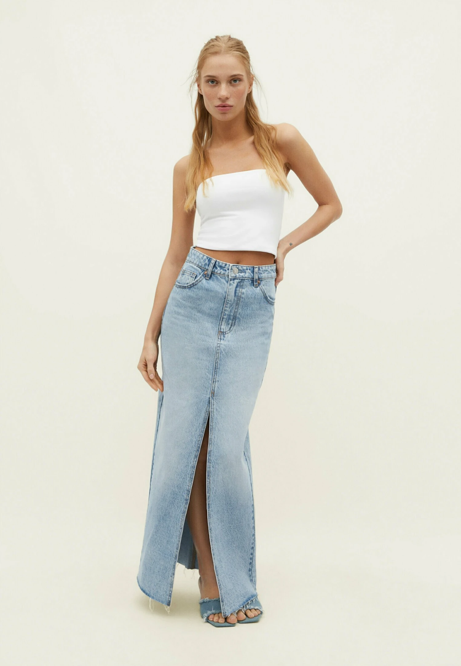 Stradivarius VINTAGE - Długa Spódnica - Light Blue - obrazek 2