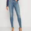 ONLY ONLWAUW LIFE MID - Jeansy Skinny Fit - Medium Blue Denim