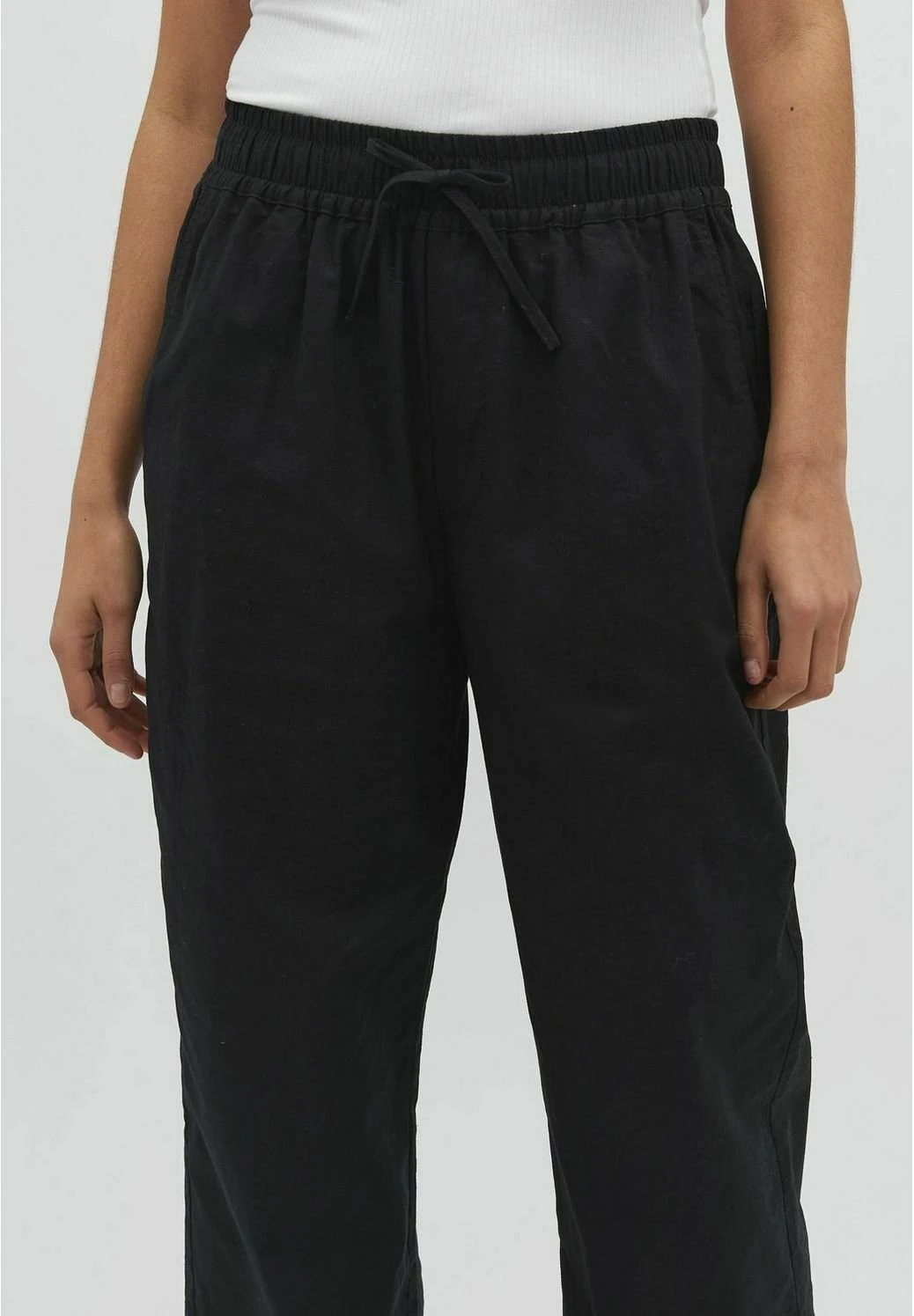 MbyM GRASIELLE-M - Spodnie Materiałowe - Black - obrazek 3