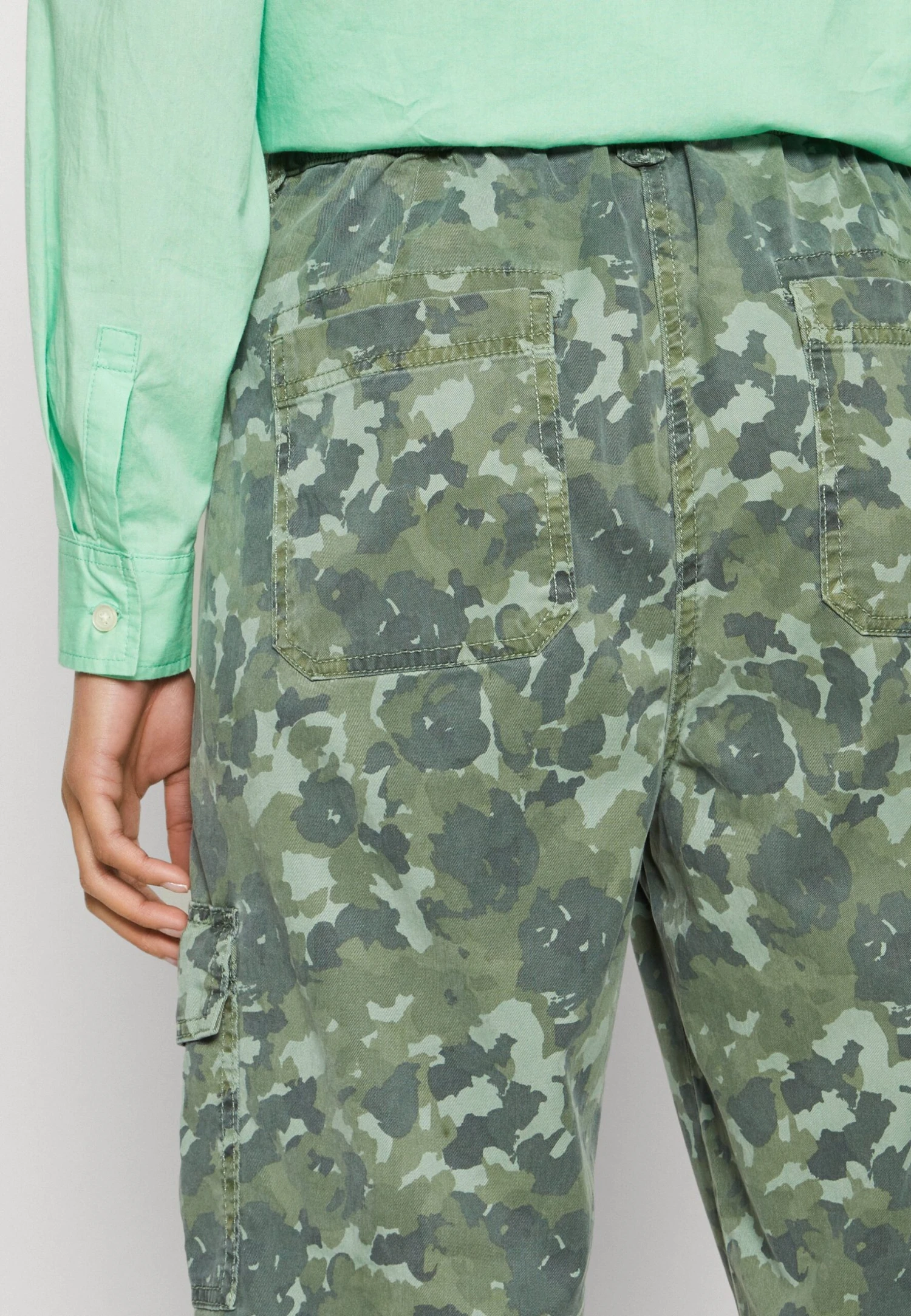 Marks & Spencer Bojówki - Khaki Mix - obrazek 6