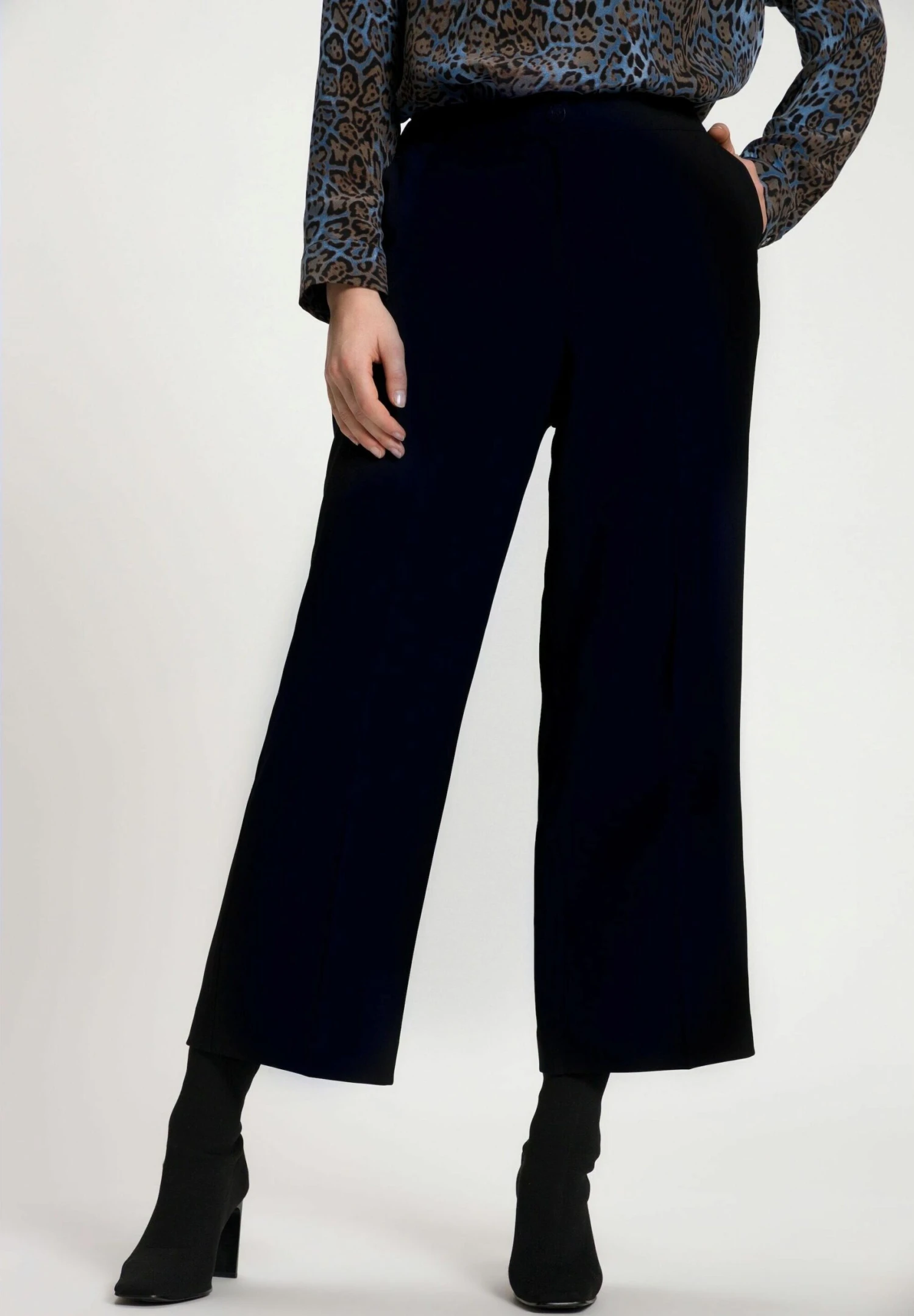 Ulla Popken Spodnie Materiałowe - Diepdonkerblauw