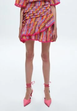 DRAPED RUFFLED - Spódnica Z Zakładką - Striped Pink