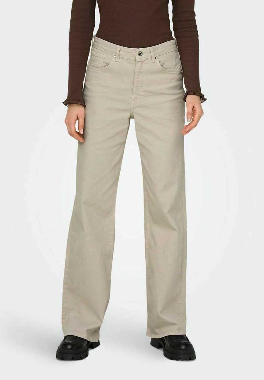 ONLY HIGH WAIST JUICY - Jeansy Dzwony - Ecru