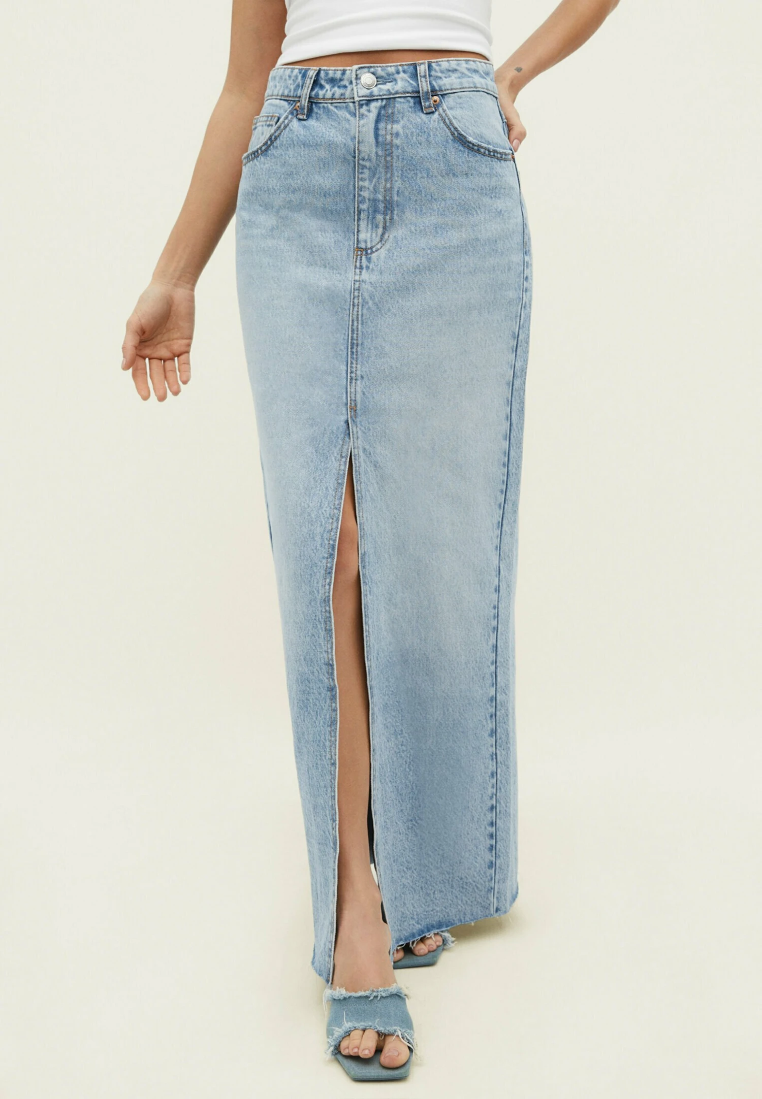 Stradivarius VINTAGE - Długa Spódnica - Light Blue